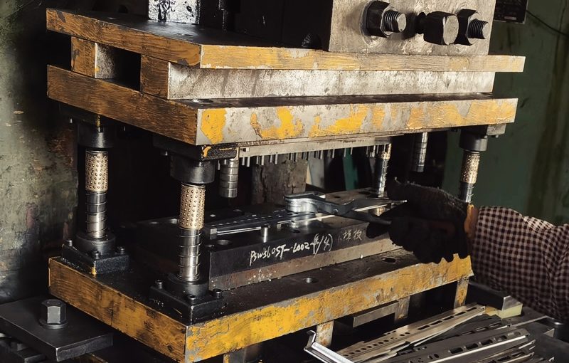 The Basic Process Of Stamping